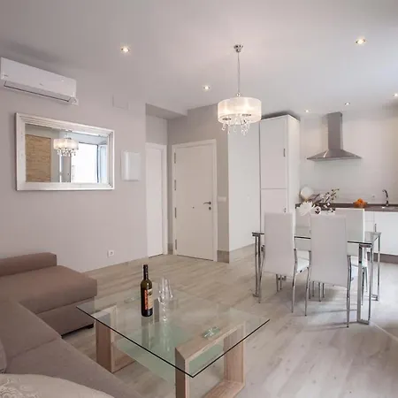 Casco Antiguio ↑ Calidades 4 Px 1 Br Apartment Seville